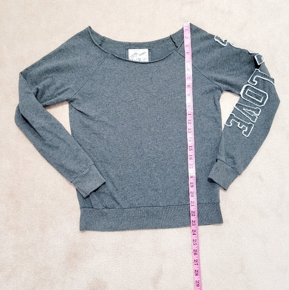 Reflex Womens Gray Sweatshirt Off Shoulder Love Embroidered On Sleeve Size Small - Picture 8 of 11